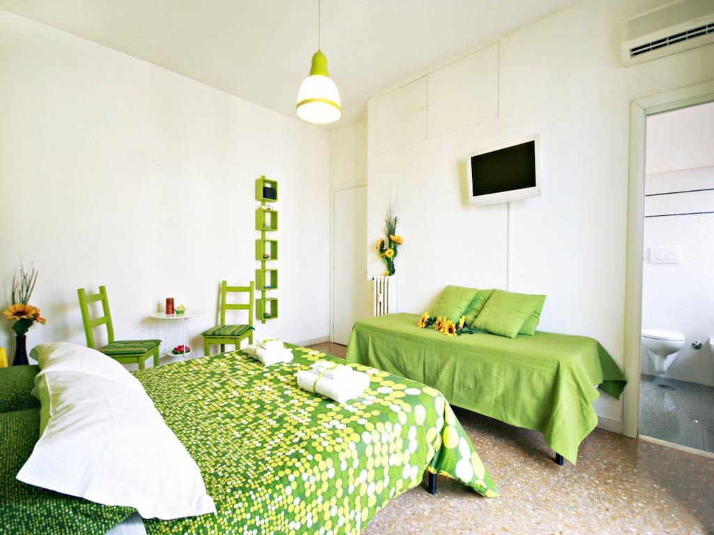 Luna D'Est Bed & Breakfast Roma Oda fotoğraf